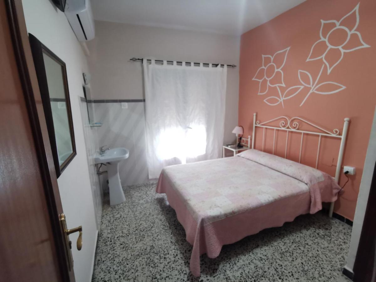 Hostal Senero เมรีดา ภายนอก รูปภาพ